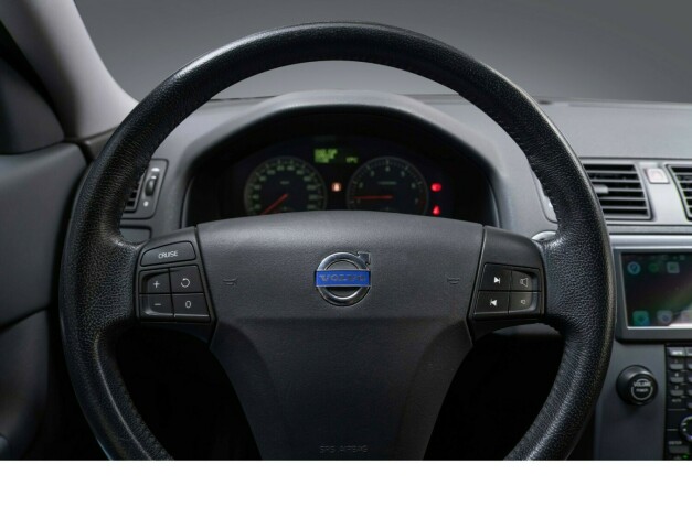 volvo-c30-bensin-2008-big-12