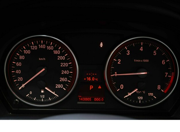 bmw-3-serie-bensin-2008-big-16