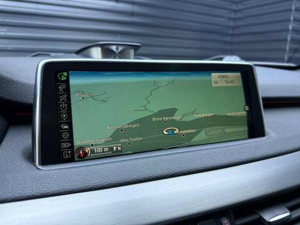 bmw-x5-elektrisitetbensin-2016-big-23