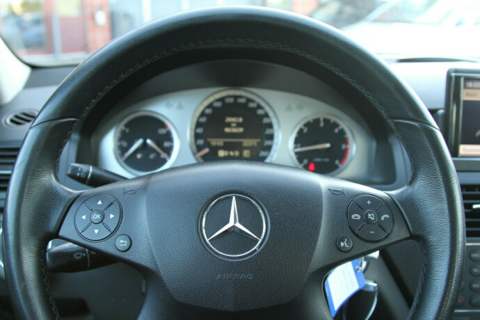mercedes-benz-c-klasse-diesel-2007-big-11