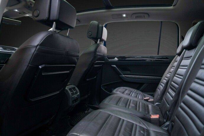 volkswagen-touran-bensin-2016-big-25