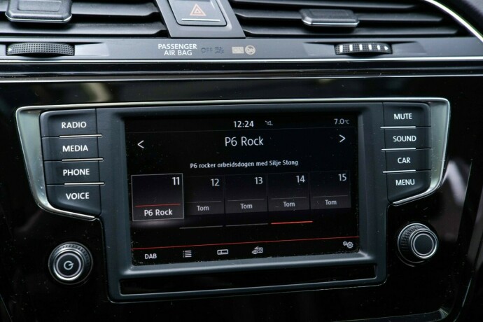 volkswagen-touran-bensin-2016-big-17