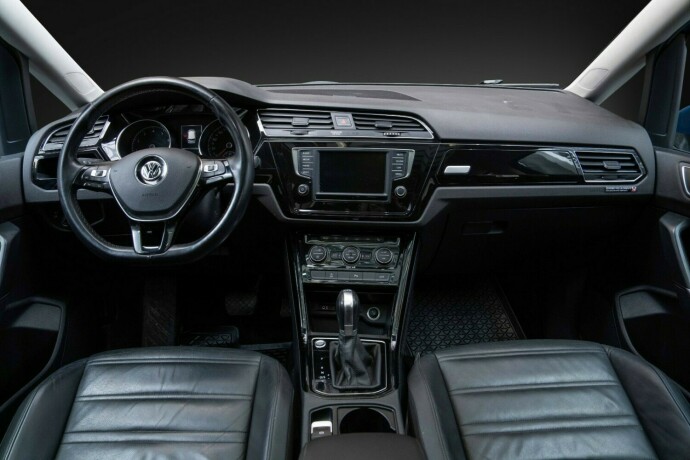 volkswagen-touran-bensin-2016-big-27