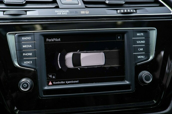 volkswagen-touran-bensin-2016-big-18