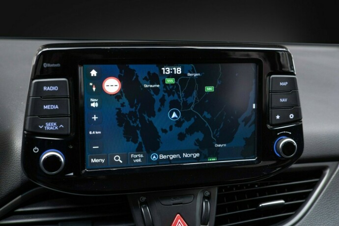 hyundai-i30-bensin-2018-big-22