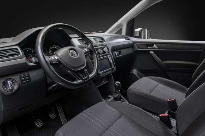 volkswagen-caddy-alltrack-diesel-2017-big-23