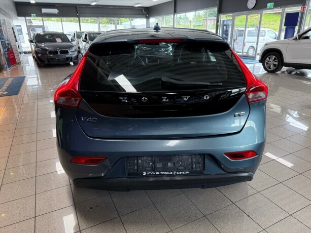 volvo-v40-diesel-2014-big-5