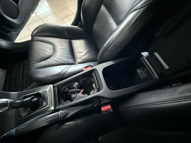 volvo-v40-diesel-2014-big-20