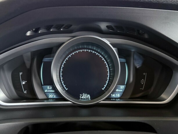 volvo-v40-diesel-2014-big-18