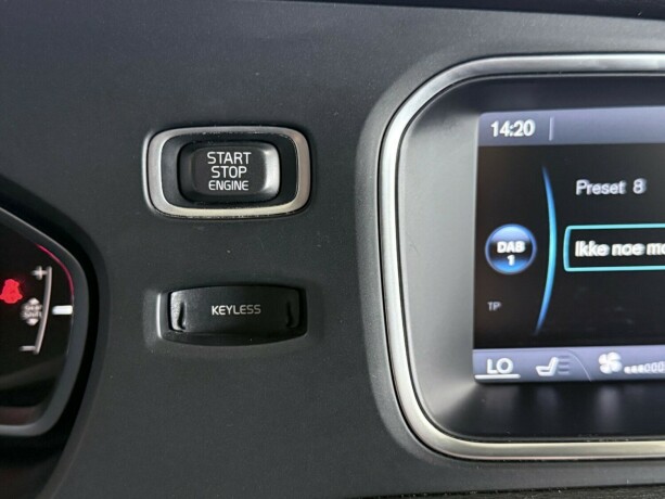volvo-v40-diesel-2014-big-23