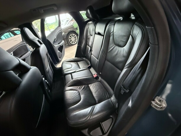 volvo-v40-diesel-2014-big-34