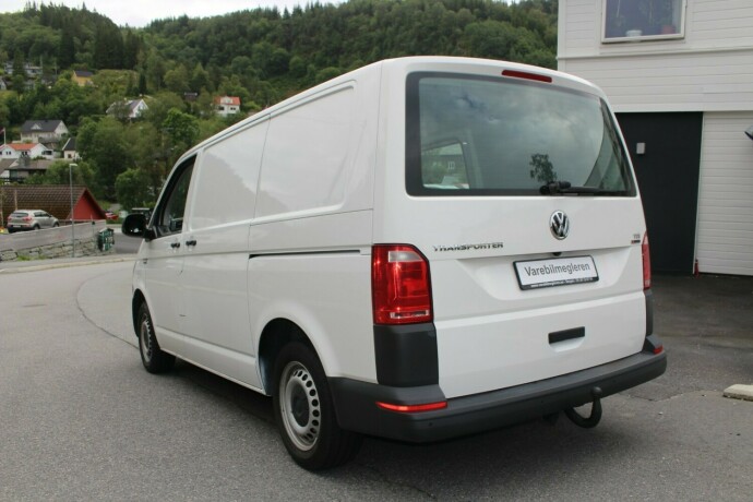 volkswagen-transporter-diesel-2016-big-2