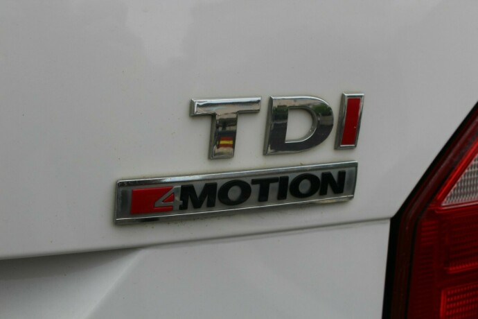 volkswagen-transporter-diesel-2016-big-4