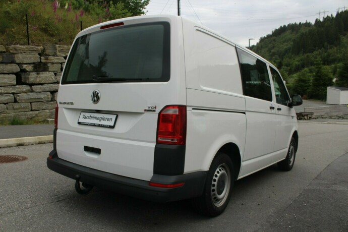 volkswagen-transporter-diesel-2016-big-3
