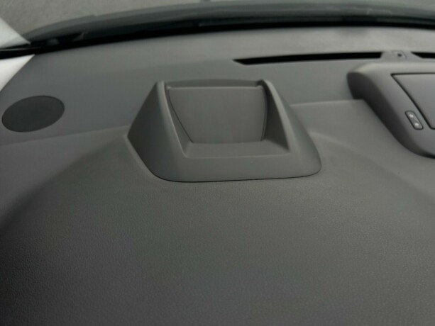 peugeot-5008-diesel-2011-big-23