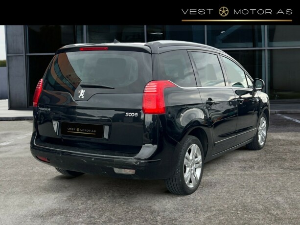 peugeot-5008-diesel-2011-big-7