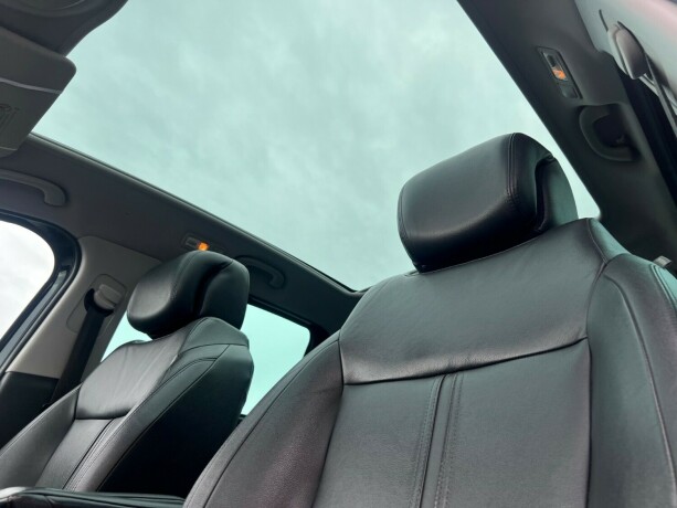 peugeot-5008-diesel-2011-big-14