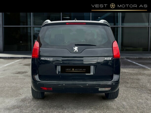 peugeot-5008-diesel-2011-big-5