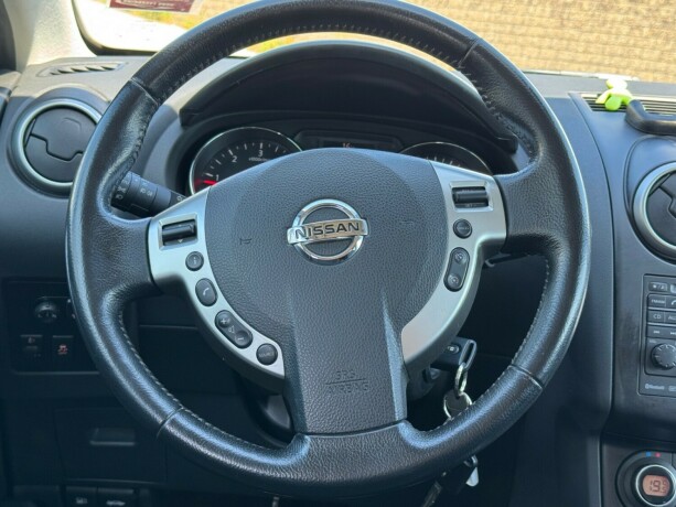 nissan-qashqai-diesel-2010-big-11
