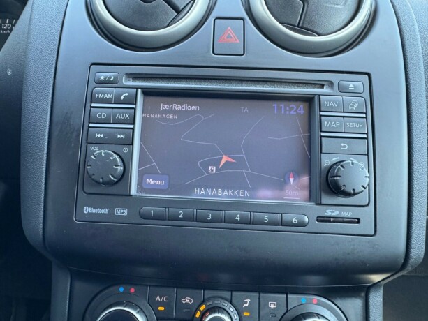 nissan-qashqai-diesel-2010-big-17