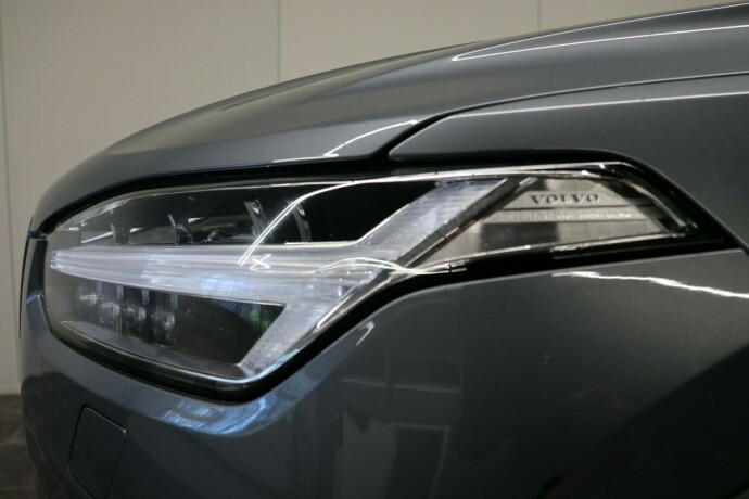 volvo-xc-90-diesel-2019-big-13