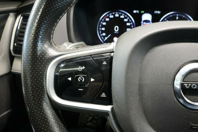 volvo-xc-90-diesel-2019-big-24