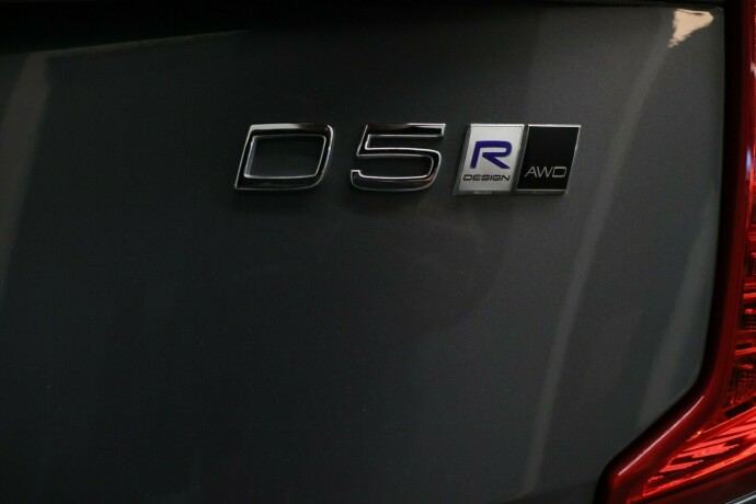 volvo-xc-90-diesel-2019-big-47