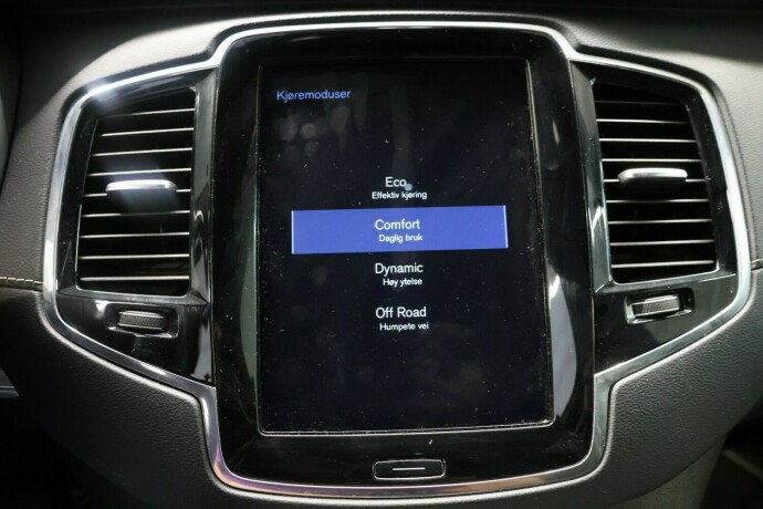 volvo-xc-90-diesel-2019-big-44