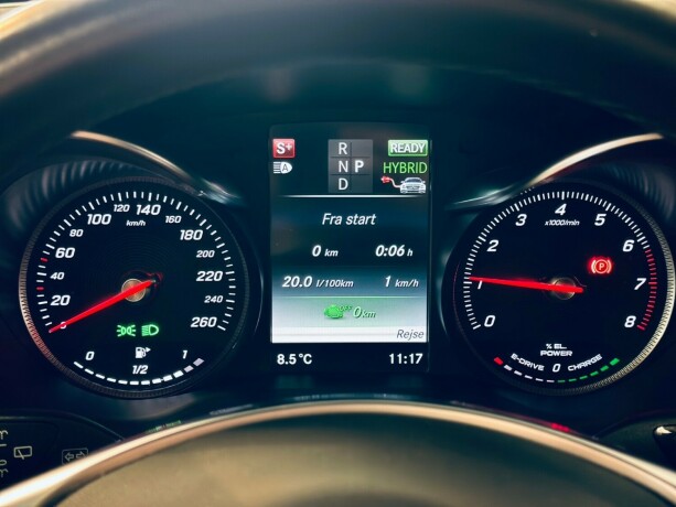 mercedes-benz-glc-elektrisitetbensin-2017-big-22