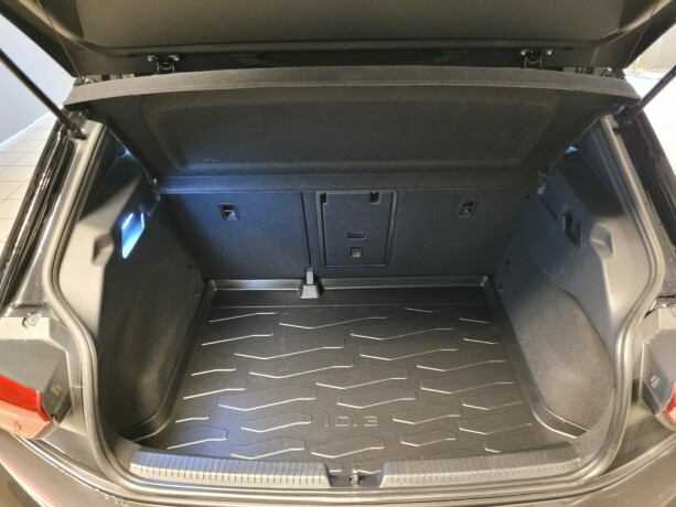 volkswagen-id3-elektrisitet-2022-big-19