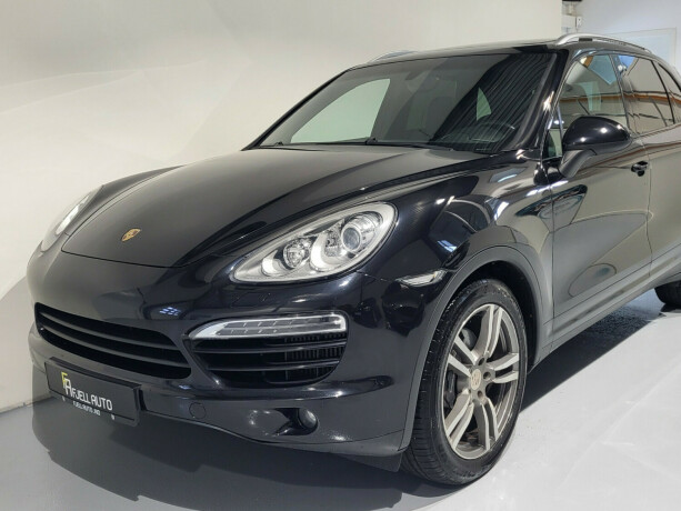 porsche-cayenne-diesel-2011-big-1
