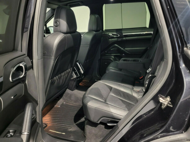 porsche-cayenne-diesel-2011-big-24