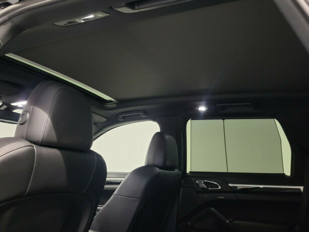 porsche-cayenne-diesel-2011-big-26