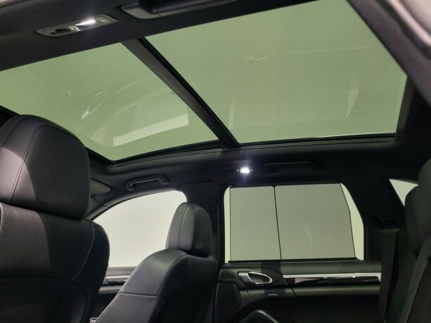 porsche-cayenne-diesel-2011-big-25