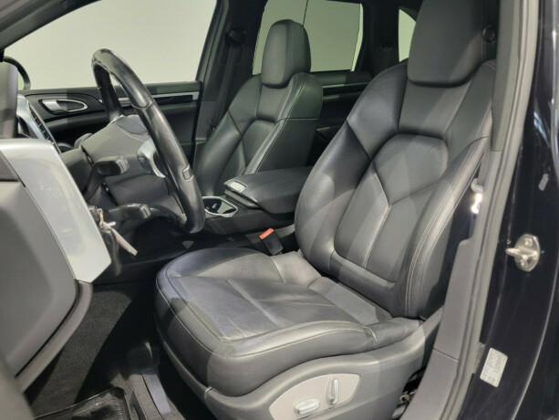 porsche-cayenne-diesel-2011-big-11