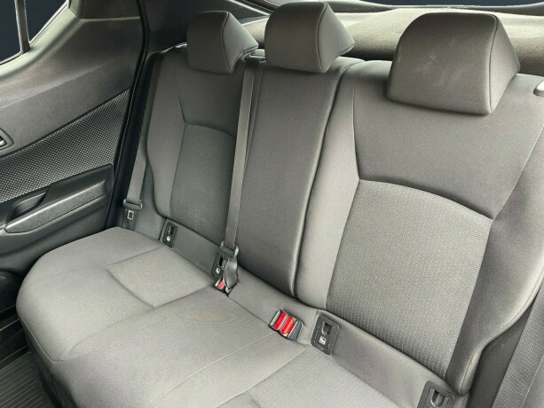 toyota-c-hr-elektrisitetbensin-2018-big-12