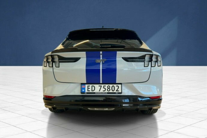 ford-mustang-mach-e-elektrisitet-2022-big-7
