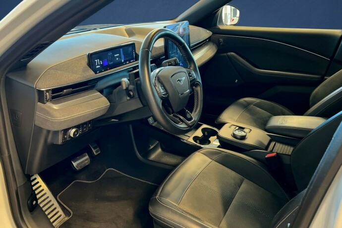 ford-mustang-mach-e-elektrisitet-2022-big-8
