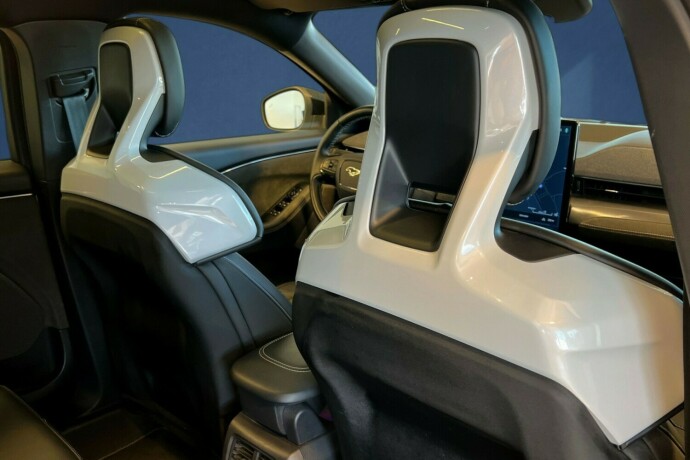 ford-mustang-mach-e-elektrisitet-2022-big-14