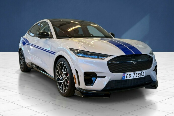 ford-mustang-mach-e-elektrisitet-2022-big-1