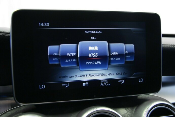 mercedes-benz-c-klasse-bensin-2015-big-23
