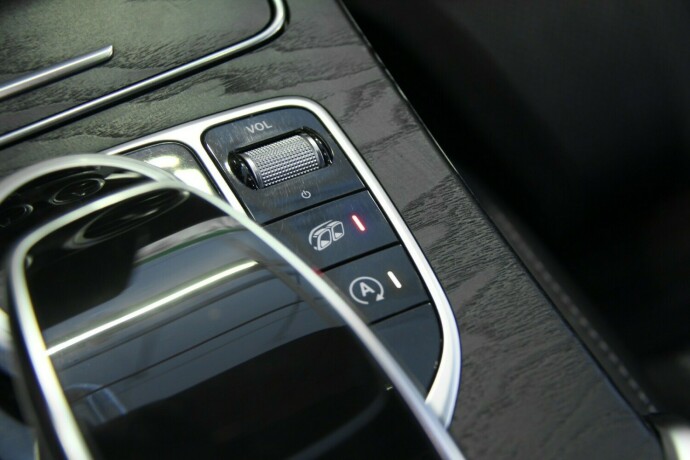 mercedes-benz-c-klasse-bensin-2015-big-21