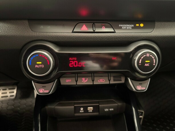 kia-stonic-bensin-2019-big-14