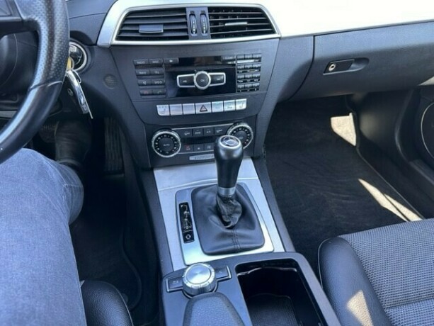 mercedes-benz-c-klasse-bensin-2012-big-24