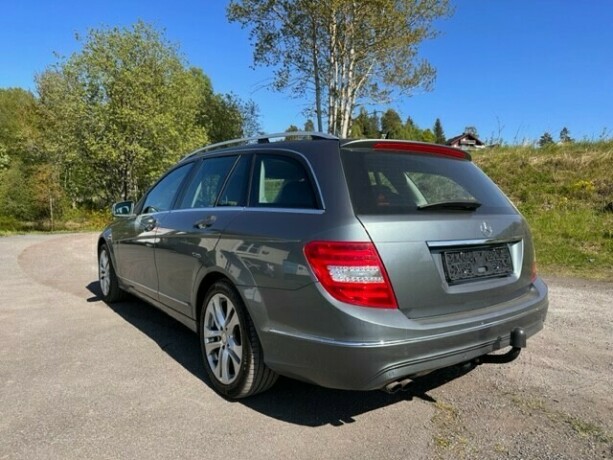 mercedes-benz-c-klasse-bensin-2012-big-7
