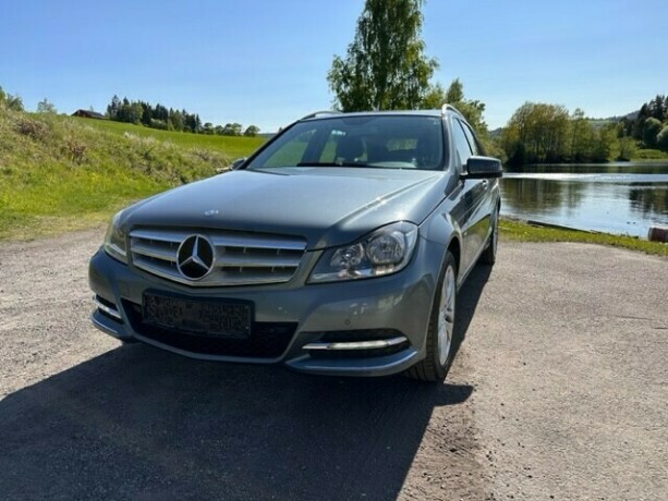 mercedes-benz-c-klasse-bensin-2012-big-2