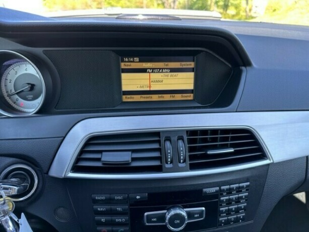 mercedes-benz-c-klasse-bensin-2012-big-25