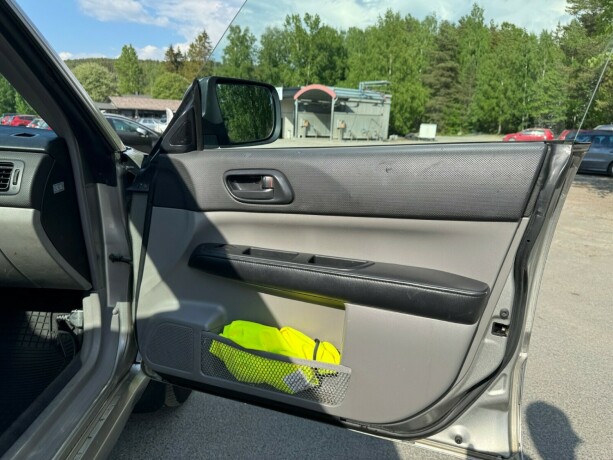 subaru-forester-bensin-2006-big-12