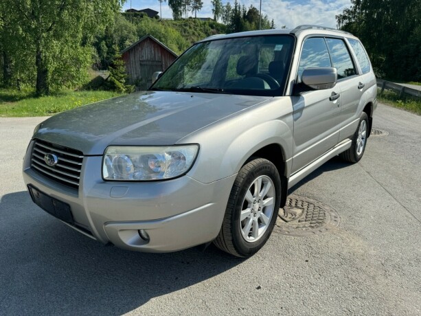 subaru-forester-bensin-2006-big-7