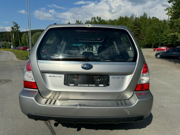 subaru-forester-bensin-2006-big-4